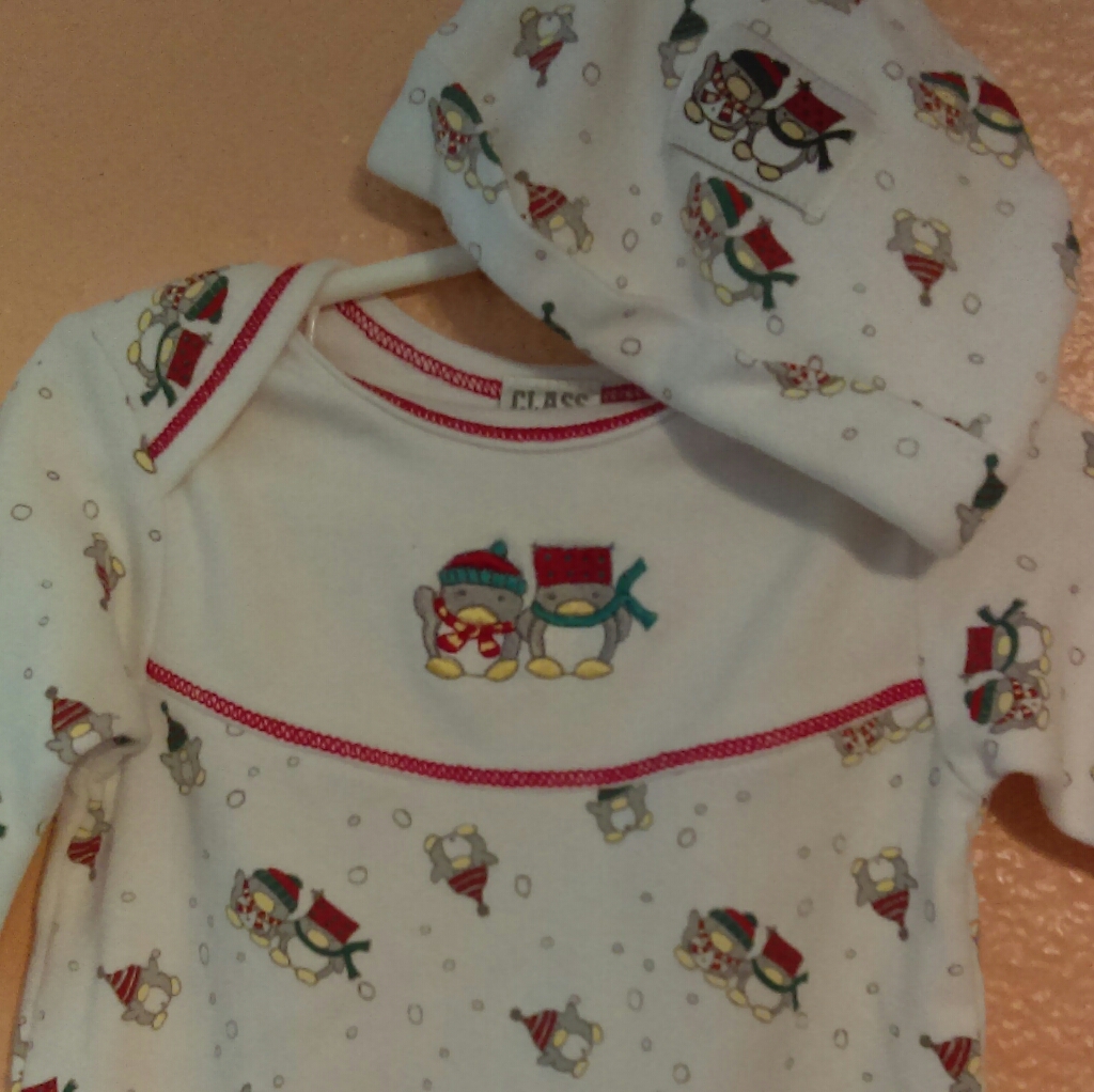 Classic Club Baby 2Piece Penguin Set